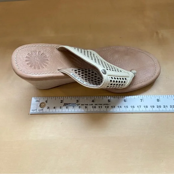 UGG wedge sandals cream tan wedges perfored slip on leather upper rubber sole 5 - Picture 11 of 15